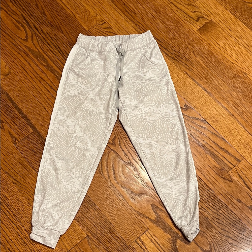Prism Sport Gray Patterned Jogger Pants women size XS